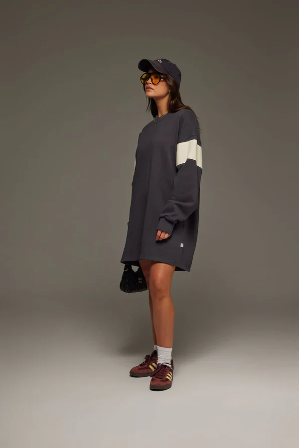 ARAMINTA JAMES - 94 V-NECK SWEATER DRESS NOIR - Image 3