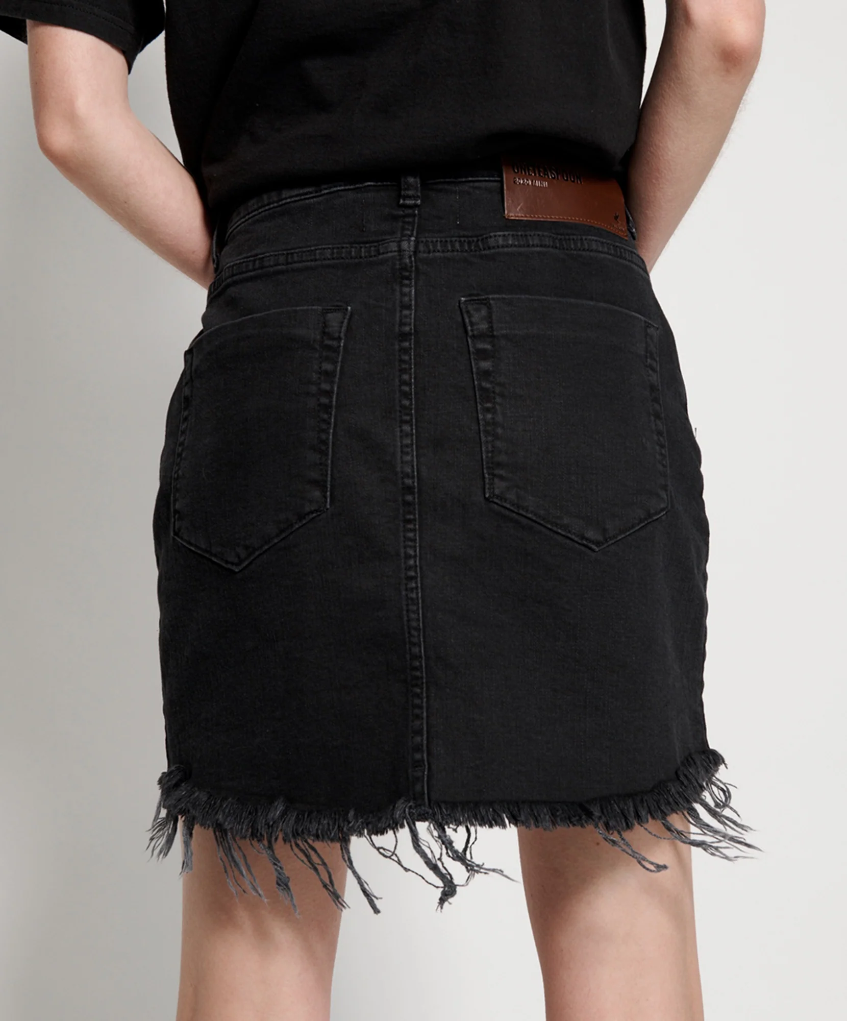 ONE TEASPOON - Black Black Stretch 2020 Mini High Waist Denim Skirt - Image 4